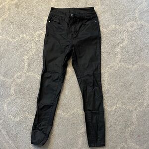 Women's Black leather jeans super stretchy and comfy!!
